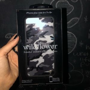 grey camouflage wildflower phone case